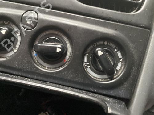 Commande Chauffage RENAULT LAGUNA I (B56_, 556_) 1.8 (B56Z) (94 hp) 32241705