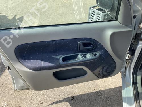 Used Front left panel RENAULT CLIO II (BB_, CB_) 1.5 dCi (B/CB07) (65 hp) 27989161