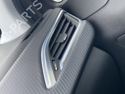 Used Air vent PEUGEOT 2008 I (CU_) 1.2 THP 110 / PureTech 110 (110 hp) 31125885