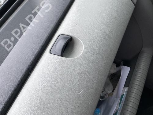 Guantera RENAULT KANGOO Express (FC0/1_) 1.5 dCi (FC07, FC1R) (65 hp) 32373962