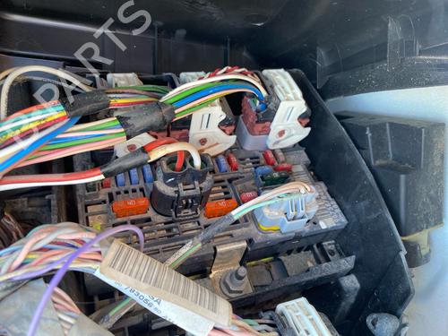 Fuse box PEUGEOT PARTNER Box Body/MPV 1.6 HDi | BP37798415E1 - Image 2