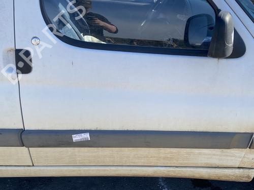 Porta anteriore destra PEUGEOT PARTNER Box Body/MPV (5_, G_) 1.8 D (58 hp) 29318202