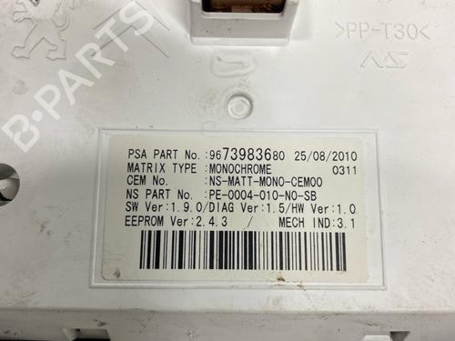 Used Instrument cluster Instrument cluster 38258566 38258566