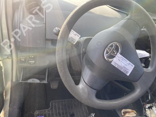 Dashboard TOYOTA YARIS (_P9_) 1.4 D-4D (NLP90_, NLP90R) | BP29757138C46 