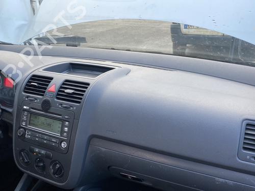 Dashboard VW GOLF V (1K1) 1.9 TDI | BP31863374C46