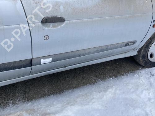 Used Door moulding trim RENAULT MEGANE I (BA0/1_) 1.6 e (BA0F, BA0S) (90 hp) 22115924