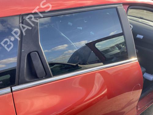Used Rear right door window Rear right door window 33039253 33039253