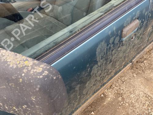 Used Left front door Left front door 27566968 27566968