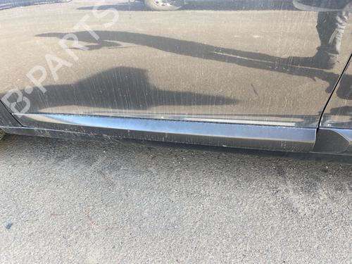 door-moulding-trim-renault-megane-iii-hatchback-bz01_-b3_-2008-39631311 main image