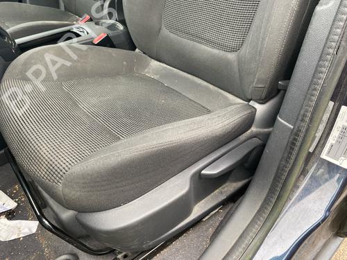 Left front seat PEUGEOT 5008 (0U_, 0E_) 1.6 HDi | BP34525802C15 - Image 2