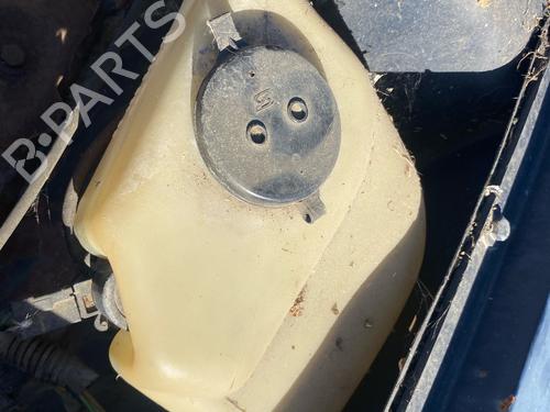 Used Windscreen washer tank Windscreen washer tank PEUGEOT 309 I (10C, 10A) 1.3 (64 hp) 39994018 39994018