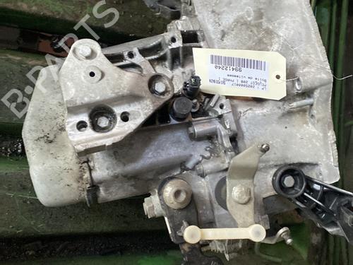 Gearbox PEUGEOT 208 I (CA_, CC_) 1.2 VTI 82 | BP22714718M3
