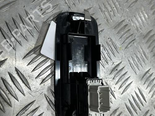 Used Right front window switch Right front window switch 19905219 19905219
