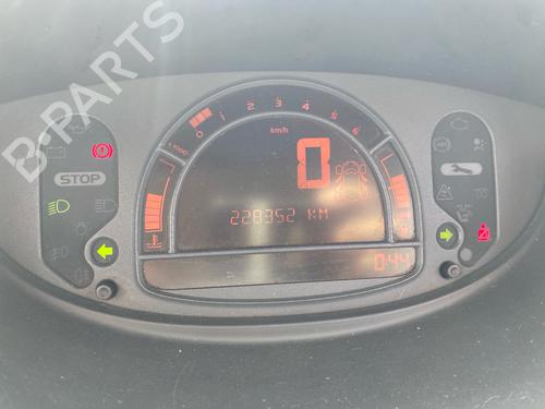 Used Instrument cluster Instrument cluster 37611740 37611740
