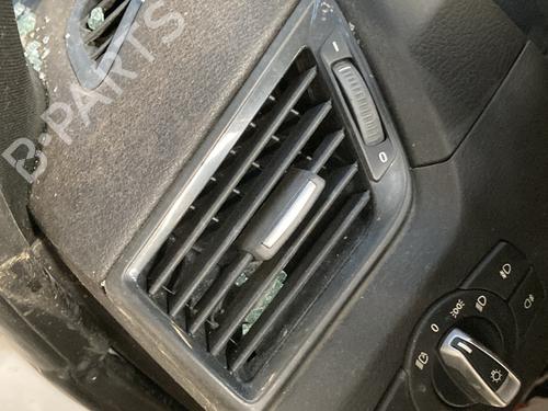 Used Air vent BMW X1 (E84) xDrive 20 d (184 hp) 21045140