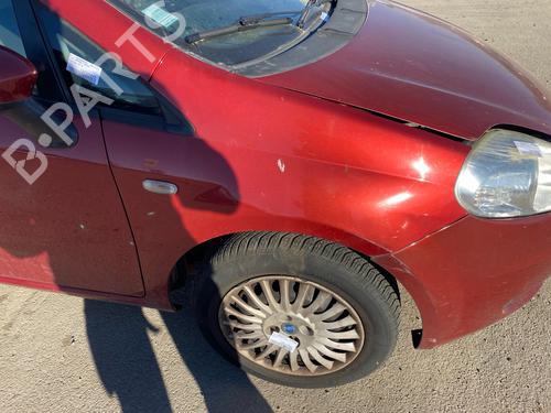 right-front-fenders-fiat-grande-punto-199_-2005-39389124 main image