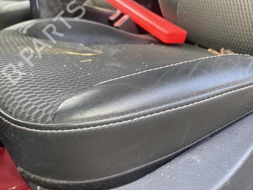 Left front seat RENAULT CLIO III (BR0/1, CR0/1) 1.5 dCi (C/BR0G, C/BR1G) | BP32449143C15 