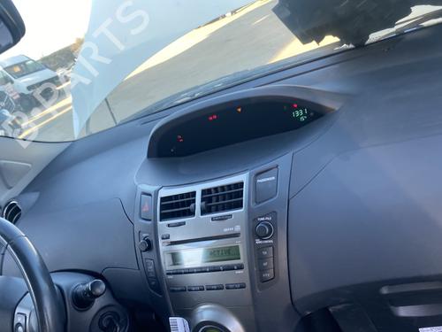 Dashboard TOYOTA YARIS (_P9_) 1.4 D-4D (NLP90_, NLP90R) | BP33553863C46 - Image 3
