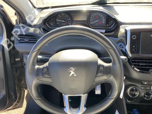 Used Steering wheel PEUGEOT 208 I (CA_, CC_) 1.6 HDi / BlueHDi 75 (75 hp) 28974298