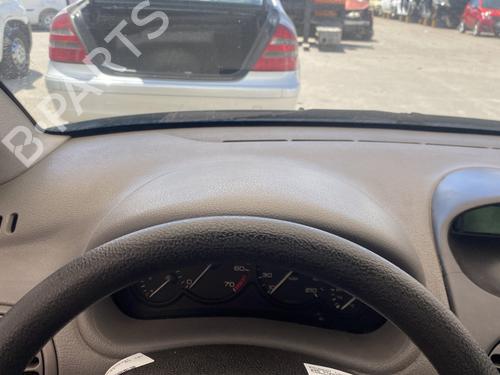 Used Dashboard Dashboard PEUGEOT 206 Hatchback (2A/C) 1.1 i (60 hp) 26881897 26881897