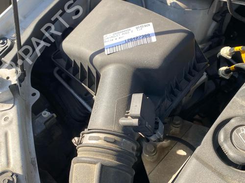 Air filter box CHEVROLET AVEO Saloon (T300) | BP36756126M87 - Image 2