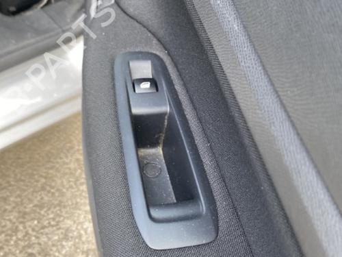 Used Right rear window switch Right rear window switch PEUGEOT 308 II (LB_, LP_, LW_, LH_, L3_) 1.6 HDi / BlueHDi 115 (115 hp) 19909762 19909762