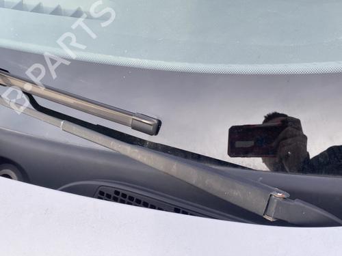 Used Front windshield wiper arm DACIA LODGY (JS_) 1.5 dCi (JSMC, JSAF) (107 hp) 30793402