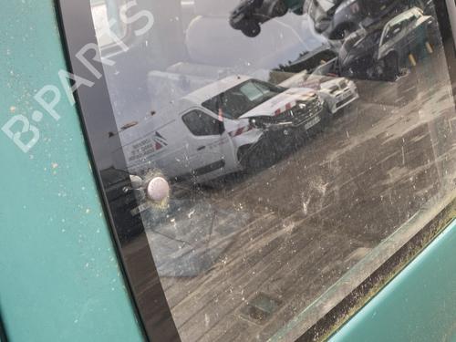 rear-right-quarter-glass-peugeot-partner-mpv-5_-g_-1996-31597533 main image
