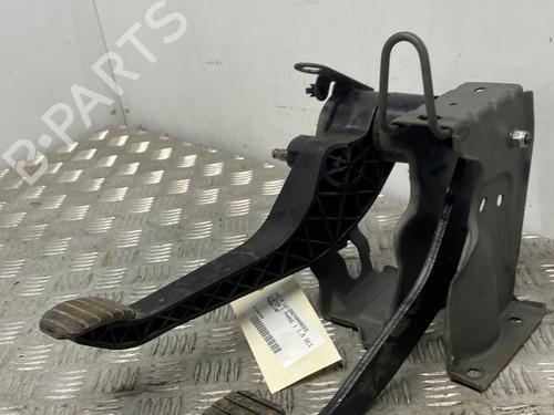 Used Pedal DACIA DUSTER (HS_) 1.5 dCi (HSMC) (107 hp) 26173279