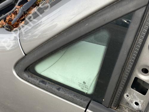 Venstre foran trekantet rude VW TOURAN (1T1, 1T2) 1.4 TSI | BP29967113C111