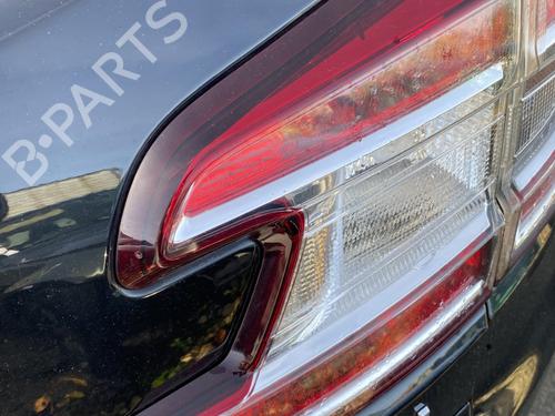 Feu de coffre droit RENAULT MEGANE III Grandtour (KZ0/1) 1.5 dCi (KZ09, KZ0D, KZ1G, KZ29, KZ14, KZ1W, KZ10, KZ1F,... (110 hp) 30821208