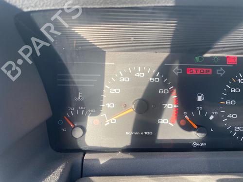 Used Instrument cluster Instrument cluster PEUGEOT 405 I (15B) 1.6 (94 hp) 40502448 40502448