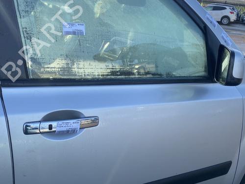 Used Right front door NISSAN X-TRAIL II (T31) 2.0 dCi 4x4 (150 hp) 30821169