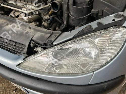 Used Left headlight PEUGEOT 206 Hatchback (2A/C) [1998-2012]  19907652