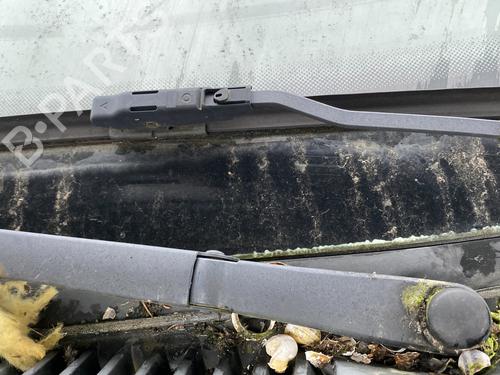 Used Front wiper motor CITROËN DS3 (SA_) 1.4 HDi 70 (SA8HP4) (68 hp) 31067704