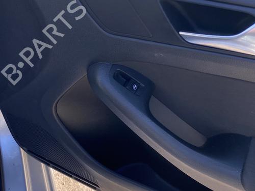 Used Front right panel Front right panel VW JETTA IV (162, 163, AV3, AV2) 1.6 TDI (105 hp) 32680779 32680779