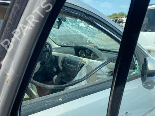 Used Rear left door window Rear left door window 38228568 38228568