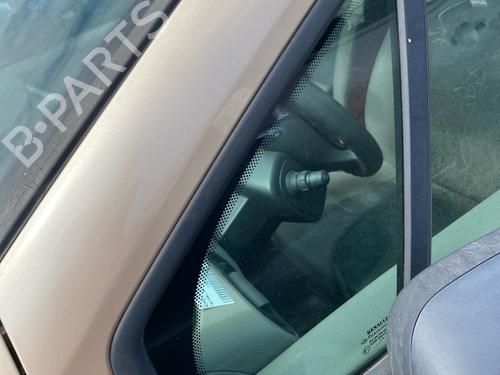 front-left-quarter-glass-renault-modus-grand-modus-fjp0_-2004-38072104 main image