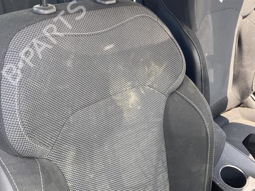 Right front seat RENAULT MEGANE IV Hatchback (B9A/M/N_) 1.5 dCi 110 (B9A3) | BP26685902C16 - Image 2