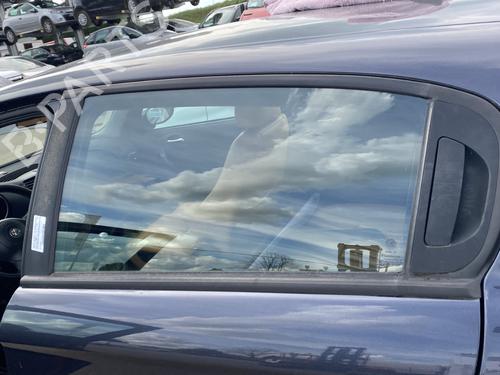 rear-left-door-window-alfa-romeo-147-937_-2000-2001-2002-2003-2004-2005-2006-2007-2008-2009-2010-25873226 main image