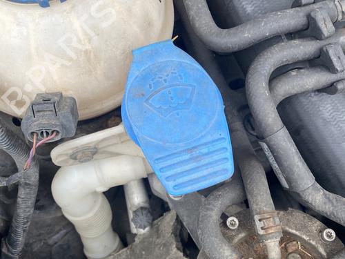 windscreen-washer-tank-seat-leon-1p1-2005-2006-2007-2008-2009-2010-2011-2012-2013-33933755 main image
