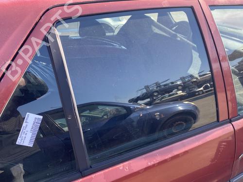 Used Rear right door window Rear right door window PEUGEOT 106 II (1A_, 1C_) 1.1 i (60 hp) 33553287 33553287