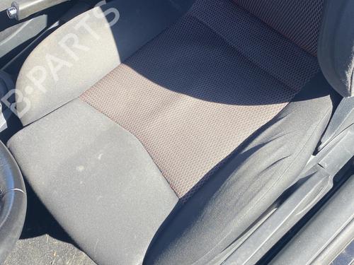 Sæde venstre fortil Sæde venstre fortil SEAT IBIZA III (6L1) 1.9 TDI (100 hp) 33959532 33959532