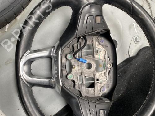 Used Steering wheel PEUGEOT 208 I (CA_, CC_) 1.6 HDi / BlueHDi 75 (75 hp) 22123565