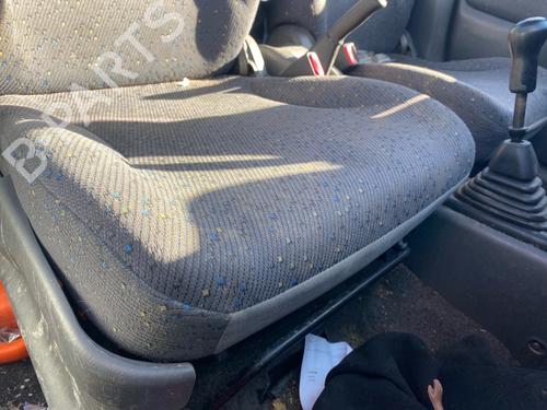 Used Right front seat Right front seat SUZUKI IGNIS I (FH) 1.3 (HV51, HX51, RG413) (83 hp) 40446273 40446273