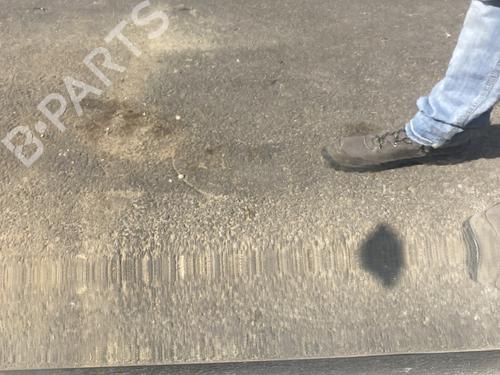 Used Left front door Left front door 27637197 27637197