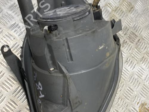 Right headlight FORD FIESTA V (JH_, JD_) 1.6 TDCi | BP29074372C29 