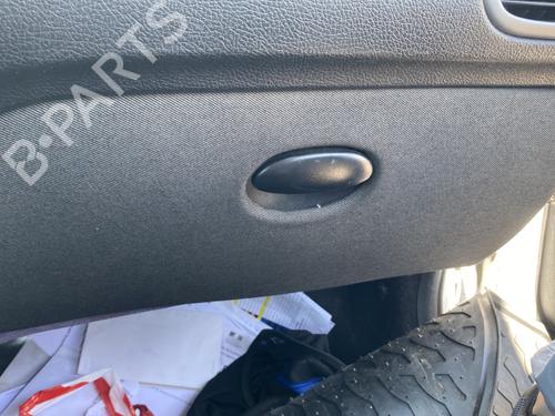 Handschuhfach für PEUGEOT 206 Hatchback (2A/C) 1.4 HDi eco 70 (68 hp) 27159558
