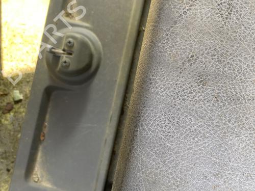 Handskerum Handskerum SUZUKI SAMURAI Closed Off-Road Vehicle (SJ_) 1.9 TD All-wheel Drive (SJ419TD) (63 hp) 33553964 33553964