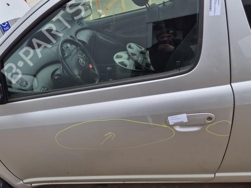 Used Left front door TOYOTA YARIS (_P1_) 1.0 (SCP10_, SCP10R) (65 hp) 22128190